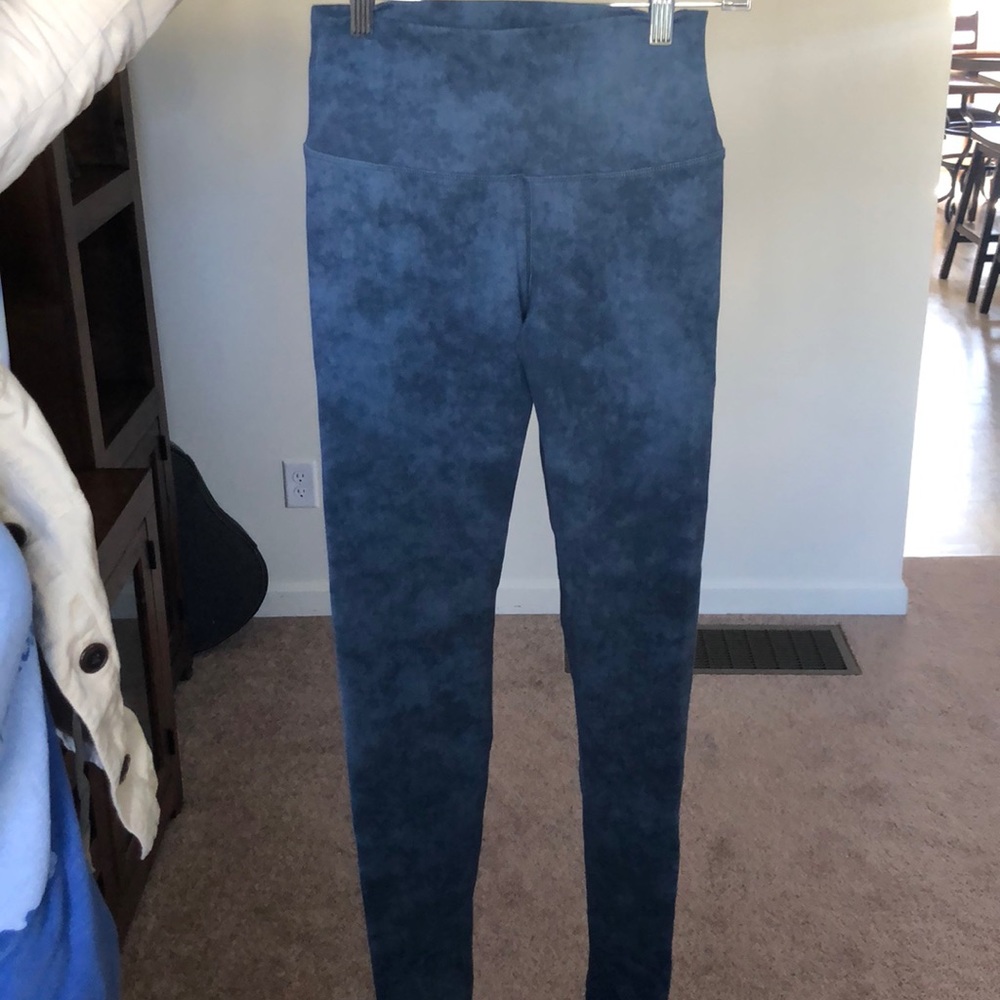 Size S Alo denim print leggings, worn ONCE